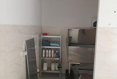 Spațiu comercial, de 40 mp, în Central - 3