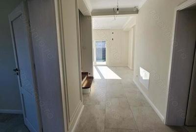 Casă cu 5 camere cu Teren 440 Mp în Săcălaz - 1