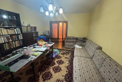 Apartament 3 camere de vanzare- Maratei/ Scoala nr.2 - 3