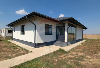 Casă cu 4 camere cu Teren 573 Mp în Bâldana - 5