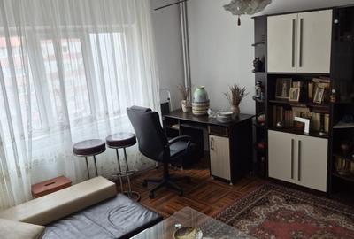 Apartament cu 4 camere decomandat, mobilat în Sebastian - 2