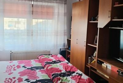 Apartament cu 3 camere decomandat în Bartolomeu - 2