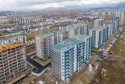 Apartament 3 camere - Tractorul- 73 mp, parcare si boxa - 8