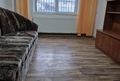 Apartament cu 2 camere decomandat în Central - 4