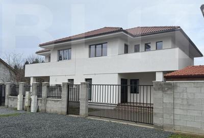 Casă cu 4 camere cu Teren 250 Mp în Central