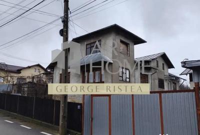 Casă cu 4 camere cu Canalizare în Central - 2