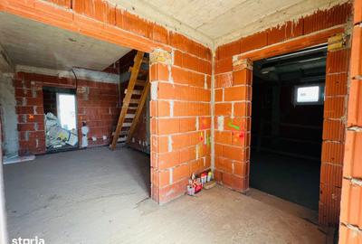 Casă cu 5 camere cu Teren 743 Mp în Oșorhei - 7