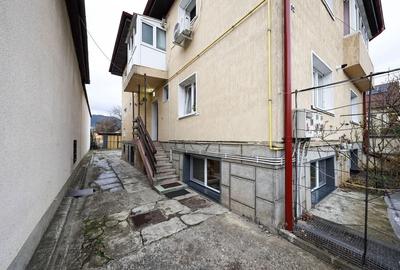 Apartament cu 3 camere la casa | Curte 130 mp | Zona Grivitei strada Vulcan - 27