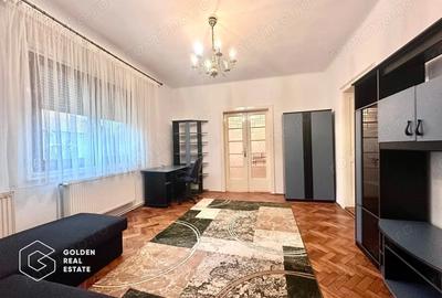 Casa centrala cu 3 camere, curte privata ?i gradina - 1