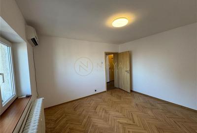 Apartament cu 3 camere decomandat în Central - 12