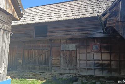 Vand casa ,3 anexe - 8