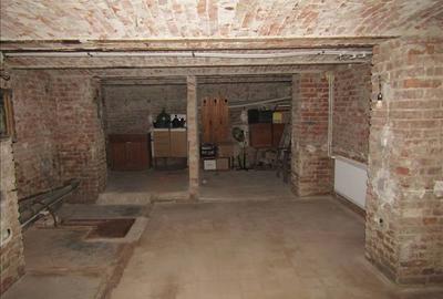 Casa singur in curte, central,  zona Stefan Cel Mare - 16