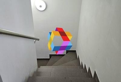 Oportunitate - Apartament cu trei camere in vila, zona Tractorul 70 mp - 2