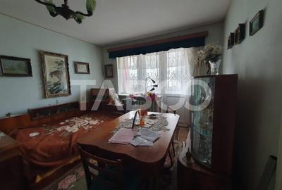 Apartament 2 camere semidecomandat etaj 1 zona Tudor Vladimirescu