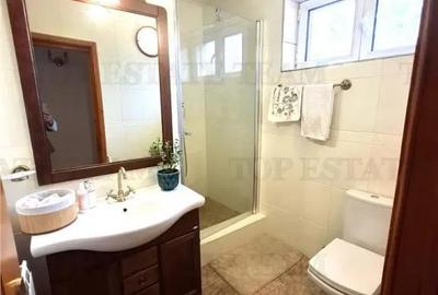 Casă cu 7 camere cu Teren 1000 Mp în Corbeanca - 2