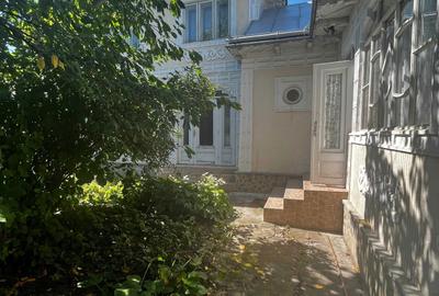 Casă cu 4 camere cu Teren 720 Mp în Vânători-Neamț