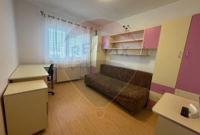 Apartament cu 3 camere de inchiriat - 4