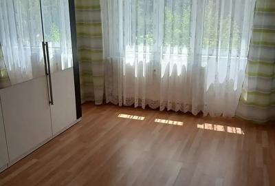 Apartament 2 camere, cu balcon