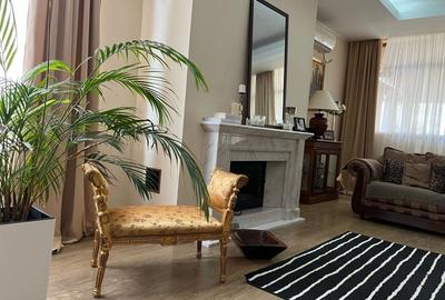 Duplex cu 6 camere cu Teren 538 Mp în Central - 2