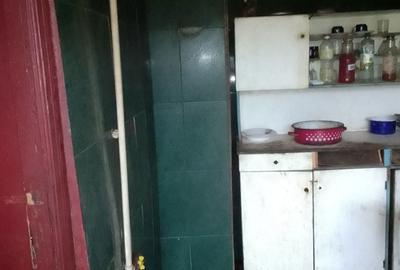 Casă cu 4 camere cu Teren 1400 Mp în Gârbovi - 1