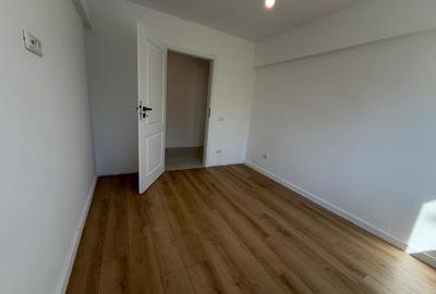 Apartament cu 3 camere semidecomandat în Dristor - 9