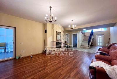 Jumatate de Duplex, PetFriendly, 5 camere, 4 bai,curte, Mosnita Noua