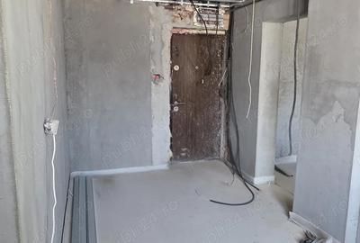 Apartament cu 3 camere semidecomandat în Petros - 5