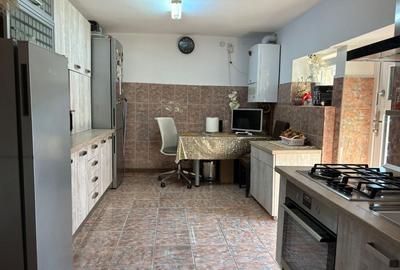 Casă cu 3 camere în Bușag - 2