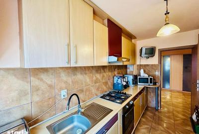 Apartament cu 3 camere decomandat în Central - 3