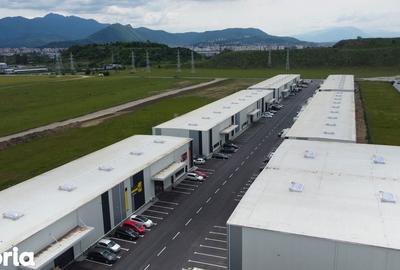 Spațiu comercial, de 1,000 mp, în Triaj - 2