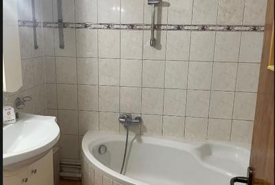 Apartament cu 3 camere decomandat, mobilat în Rahova - 7