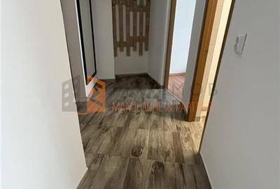 Apartament 2 camere cf 1 decomandat zona Centru - 3