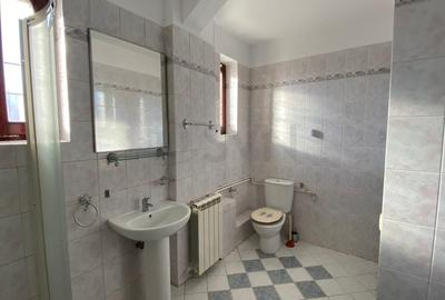 Casă individuală cu 8 camere cu Canalizare în Floreasca - 8