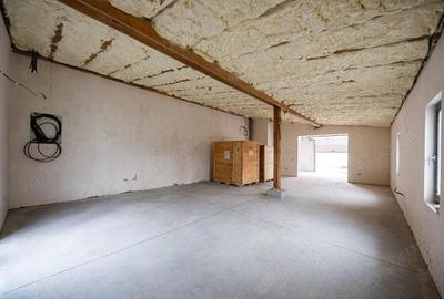 Spațiu comercial, de 613 mp, în Steaua - 1