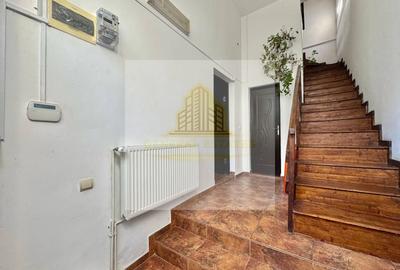 Casă individuală cu 6 camere cu Canalizare în Central - 18