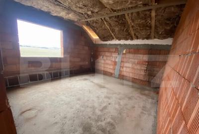 Casă cu 4 camere cu Teren 258 Mp în Moșnița Veche - 9