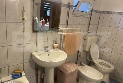 Casă cu 3 camere decomandat în Românești - 10