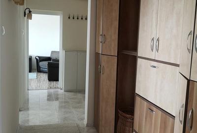Apartament cu 3 camere decomandat în Tomis Nord