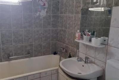 Vanzare Apartament 3 Camere Decomandat Berceni - 4