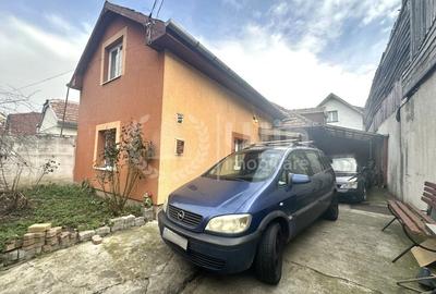 Casă individuală cu 3 camere în Plopilor