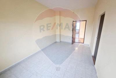 Casă cu 8 camere cu Teren 536 Mp în 1 Mai - 10
