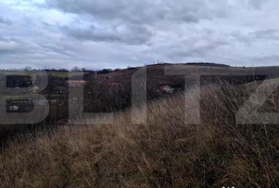 Teren de 857 mp, în Sopor