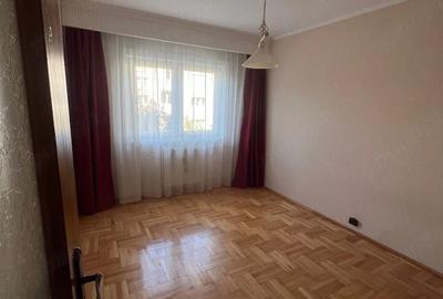 Apartament cu 3 camere decomandat în Rogerius - 9