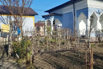 Casă cu 6 camere cu Teren 1300 Mp în Spătărei - 3