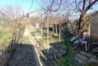 Casă individuală cu 7 camere cu Canalizare în Vest - 40