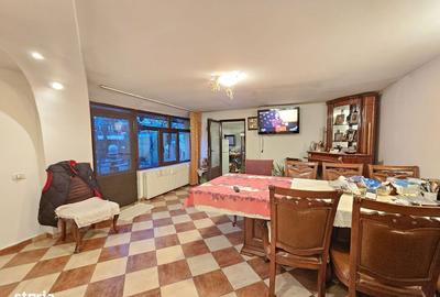 Casă cu 4 camere cu Teren 300 Mp în Central - 5
