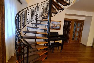 Duplex de lux în centrul stațiunii Mamaia – Eleganță la malul mării 300.000 € - 17