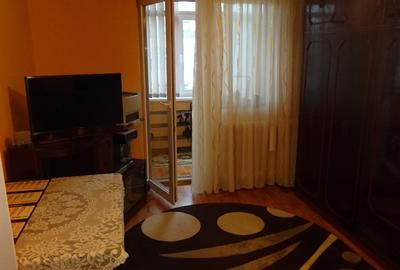 Apartament cu 2 camere decomandat în Piața Centrală - 2