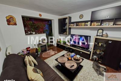 Apartament cu 4 camere semidecomandat în Trivale - 2