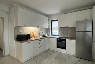 Apartament cu 2 camere decomandat în Tractorul - 7